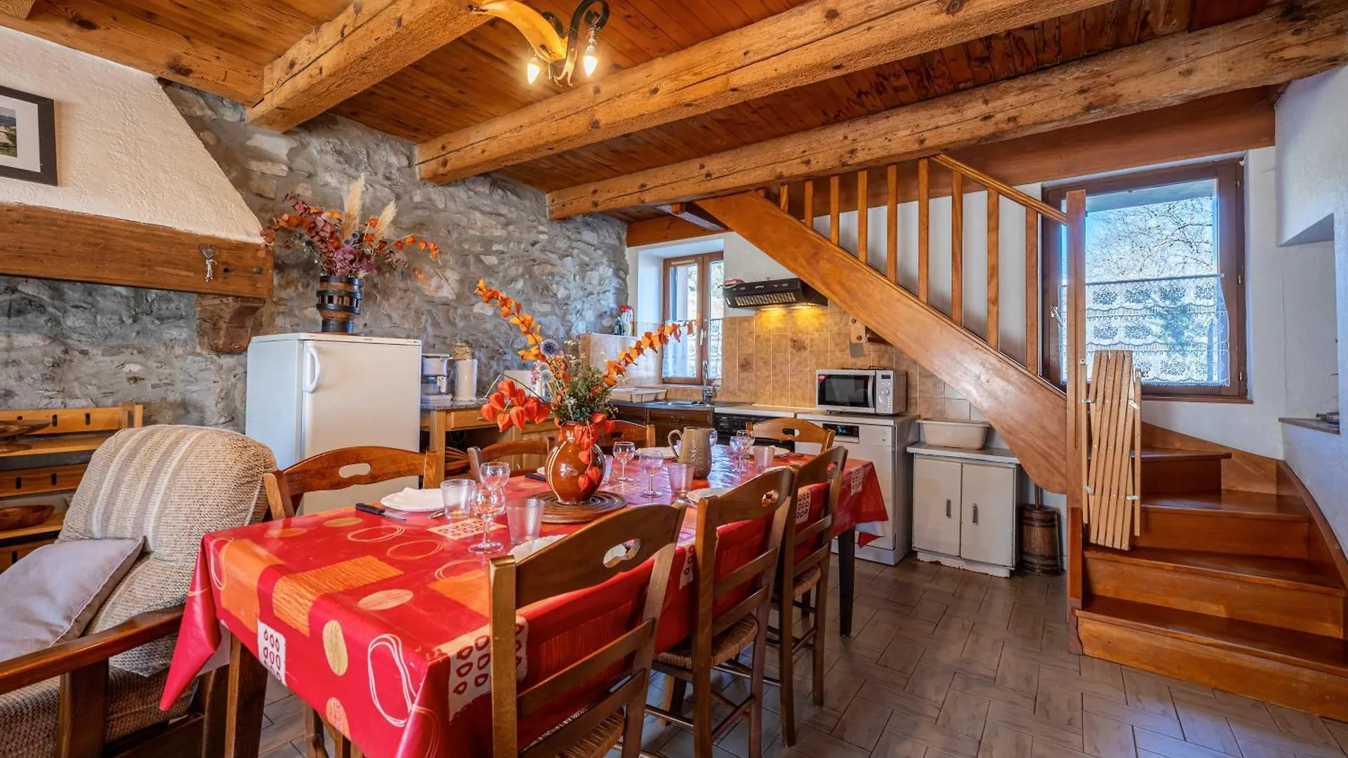 Gites Sambuy Et Belle-Etoile Seythenex 0*,